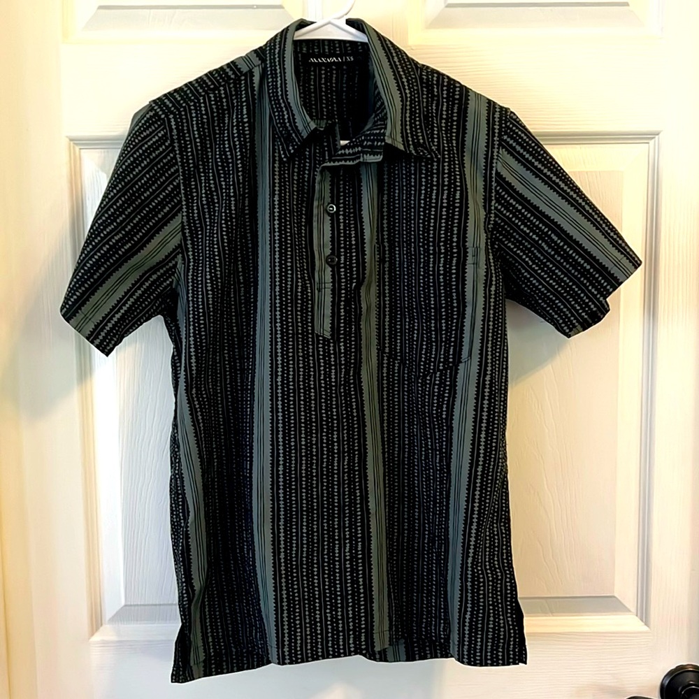 Men’s Manaola Pullover. Size XS. Black and gray